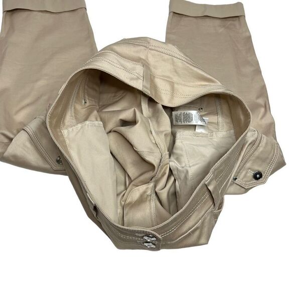 White House Black Market tan cargo capri pants size 10 - Picture 12 of 16